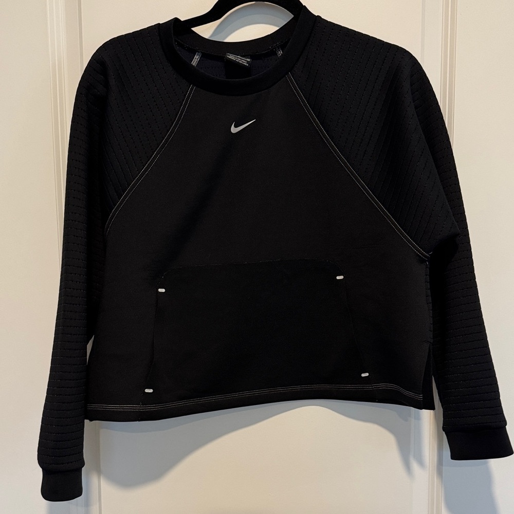 Nike Black polyester cropped sweatshirt with  front Pocket. Women’s Sz S. #56323